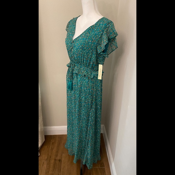 Green Floral Dress - Picture 5 of 7